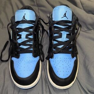 Jordan Sneakers Blue and Black Jordan ones varsity blues